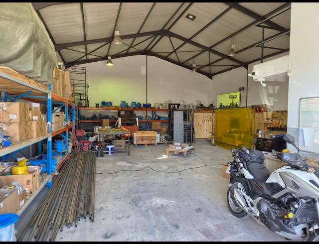 540M² WAREHOUSE TO LET IN SAXENBURG PARK 1